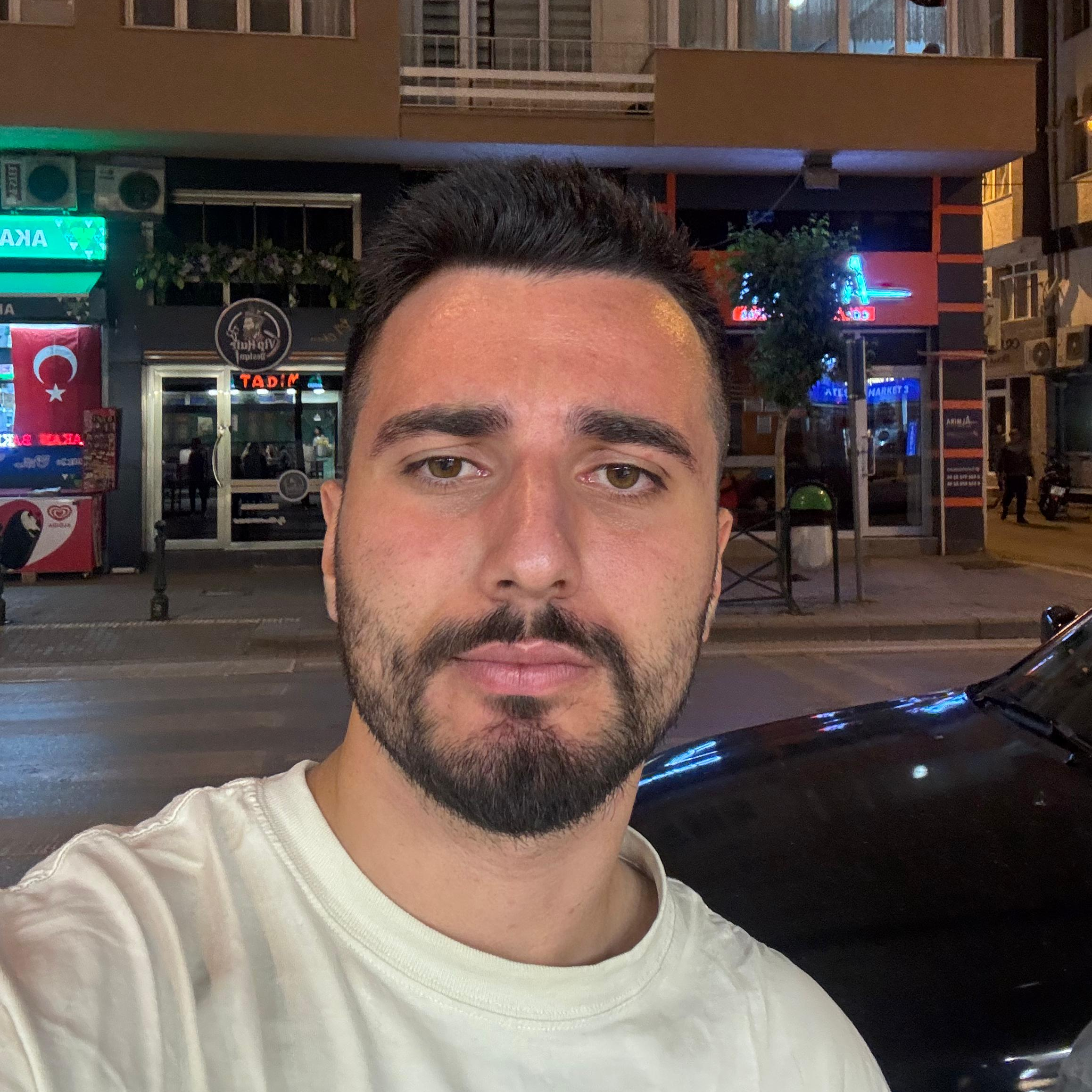 Efe Ketenci